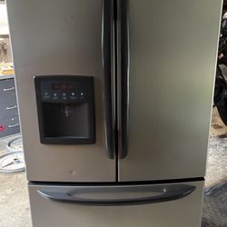 Kenmore Eite French Doors Fridge With Bottom Freezer