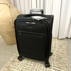 Ricardo Carry on Luggage