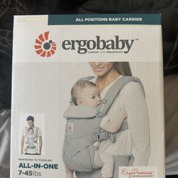 Ergobaby Carrier