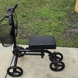 4-Wheel Knee Walker / Mobility Scooter with Basket – Excellent Condition