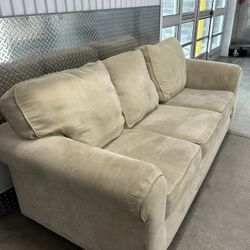 Sofa Couch Pull Out Bed FREE DELIVER