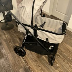 Mompush Stroller  New/Never Used