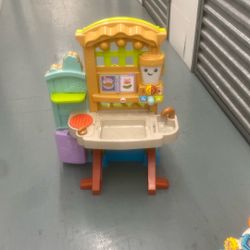 Kid Play Kitchen 