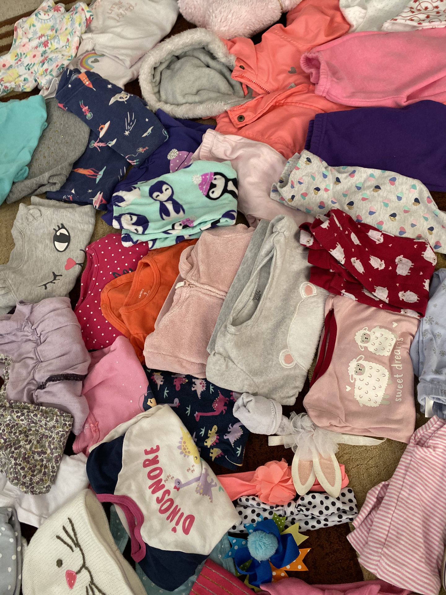 Lot of baby girl clothes