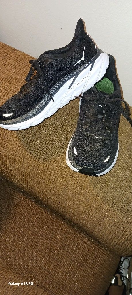 Hoka Clifton 8, Size 6B, Color Black, Women's Used