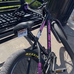 24 Inch So Cail Flyer