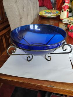 Vintage cobalt blue fruit and salad bowl with metal stand