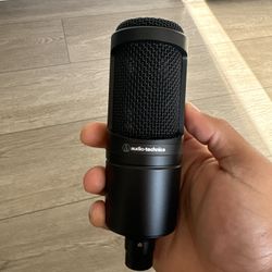 Microphone (At2020)