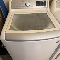 LG Smart Washer & Gas Dryer 