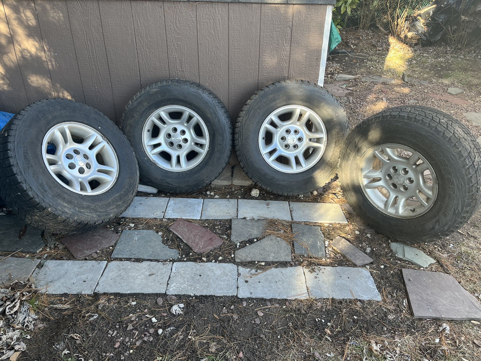 265/70r16 Blizzak Tires and Dakota Rims