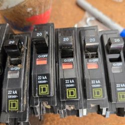 5 Single Square D 20amp Bolt On Breakers $45