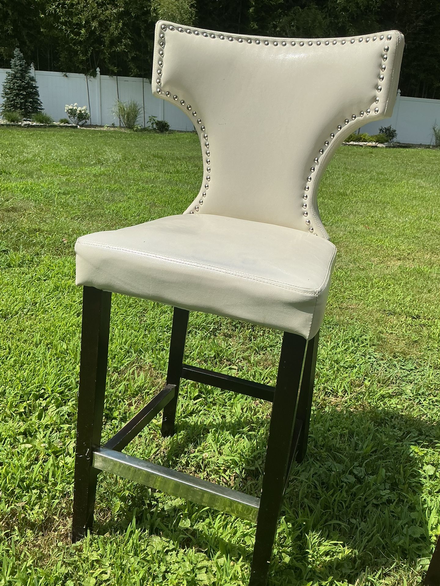 3 Bar Stools 