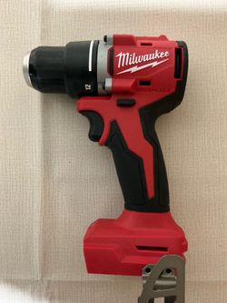 Milwaukee. M18 Lithium-Ion Brushless Cordless 1/2” Compact Drill Driver (Tool Only). 3601-20.
