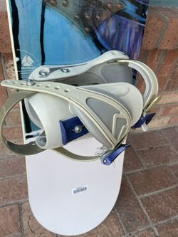 Burton Balance 143.5cm Snowboard for Sale in Scottsdale, AZ - OfferUp