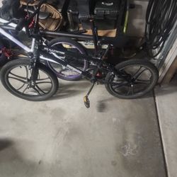 Mongoose BMX Bike (Like New)