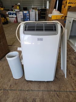 BRAND NEW Black + Decker 8,000-BTU Portable Air Conditioner - READ FULL DESCRIPTION