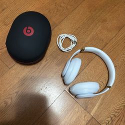 Beats Solo 3 Wireless bluetooth Headphones
