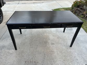 Black Desk Tables For Sale!