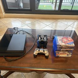 PS4 bundle-3 Controllers And Charger, Games