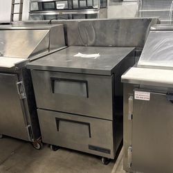 Commercial refrigerator