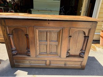 Wooden Lift Top Storage Chest