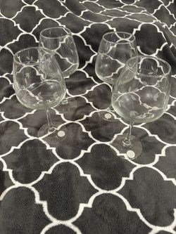 Princess House Moderna™ Wine Glasses (Set of 4) – Brand New Price: $50