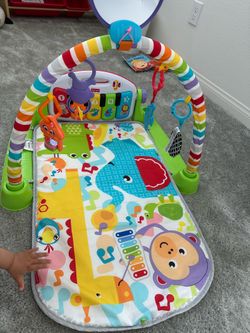 Baby play mat with music piano