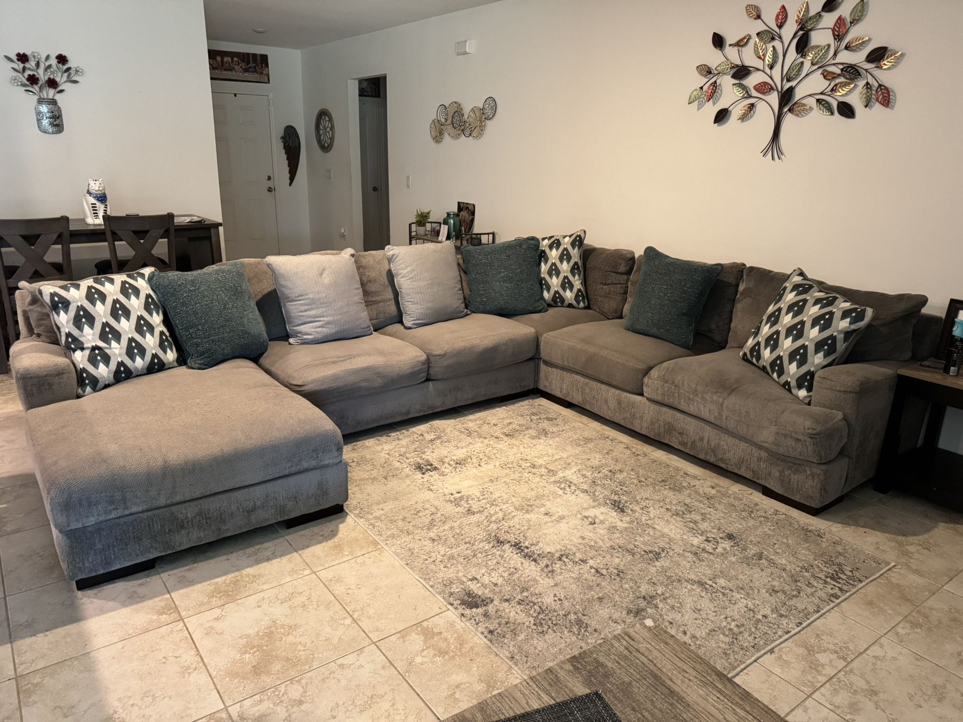 Ashley’s 4 Piece sectional