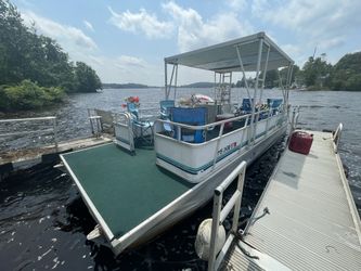 1993 hardtop pontoon boat