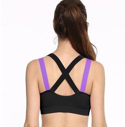 Cross strap sports bra