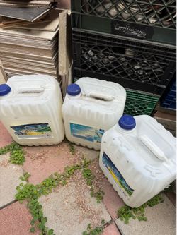 Set of three 20 liter jugs