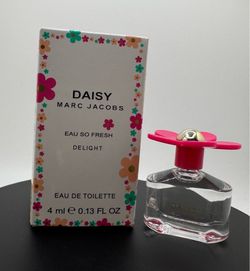 4 ML DAISY EAU SO FRESH DELIGHT