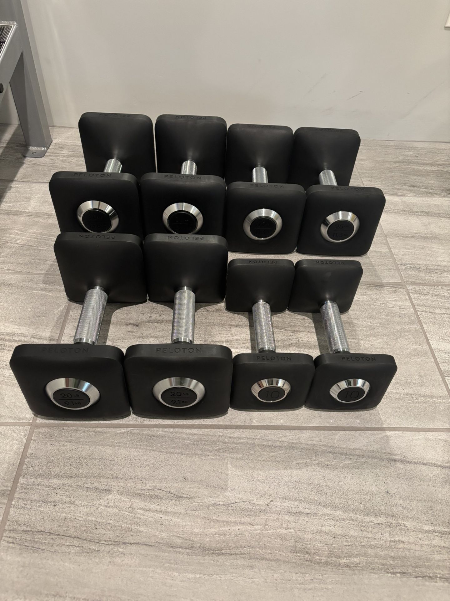 Peloton dumbbells in like new condition