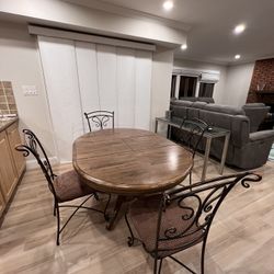 Extendable Kitchen Table 