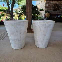 White Cone Clay Pots, Planters, Plants. Pottery, Talavera $80 cada una