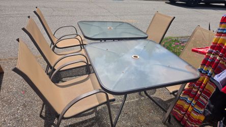 Outdoor Table with chairs