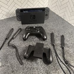 Nintendo Switch V2 Console Bundle – Gray + Pro Controller