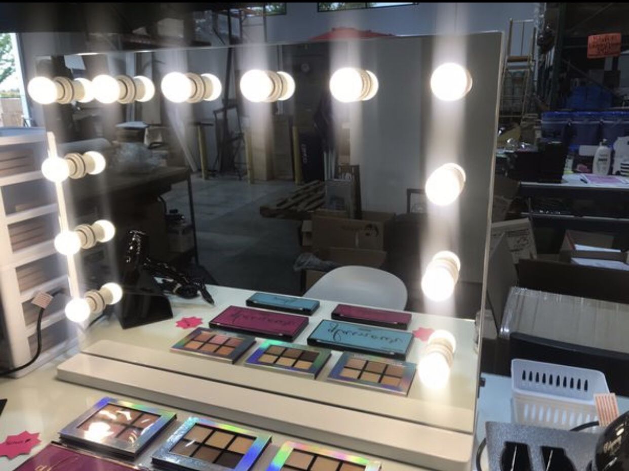 💕⭐️ 34"x26" Vanity Mirror Dimmable Lights Tabletop & Wall Mount💕⭐️