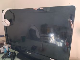 Phillips TV used. 45inch