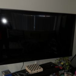 75inc TV with Wall Mount.
