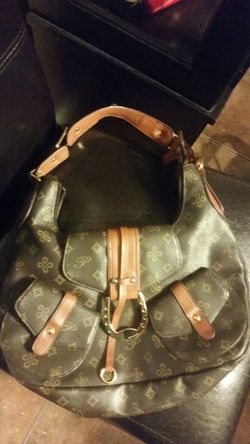 Hobo style purse