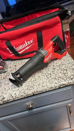Milwaukee M18 Fuel 2821-20 Sawzall Tool Only 