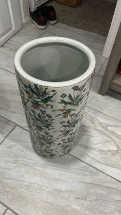 Umbrella holder ceramic cylinder