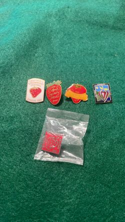 VINTAGE 5 STRAWBERRY FESTIVAL PINS.