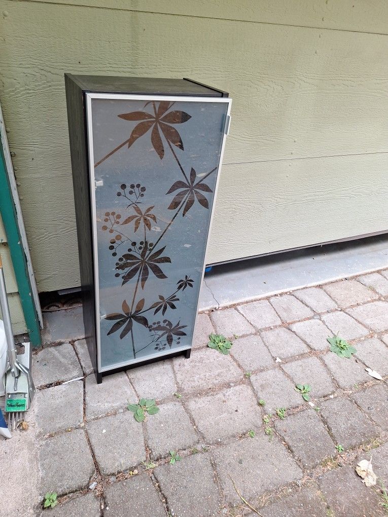 New 16x42x12 Display Cabinet With Glass Dor
