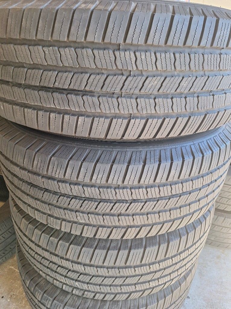 4 Tires Good Condition #265/70/17