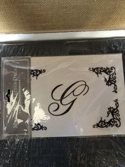 New “G” monogram letter decal
