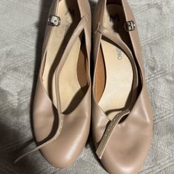 Tan Character Dance Shoes 