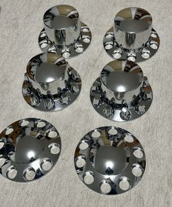 Semi Truck Complete Hub Cap Kit With Chrome Plastic Lug Nut Covers