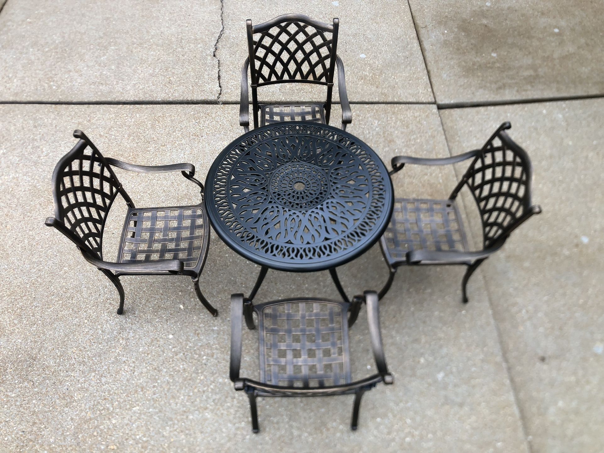 Patio Set Cast Aluminum 4 Seat Outdoor Furniture Dining Set-36in Table-NEW